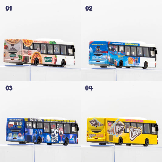 1/110 Mercedes-Benz OC500LE (SMRT Red)